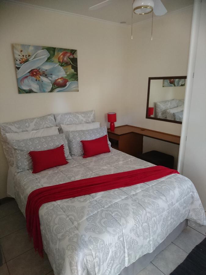 Chanelle Self Catering Bloemfontein Bagian luar foto